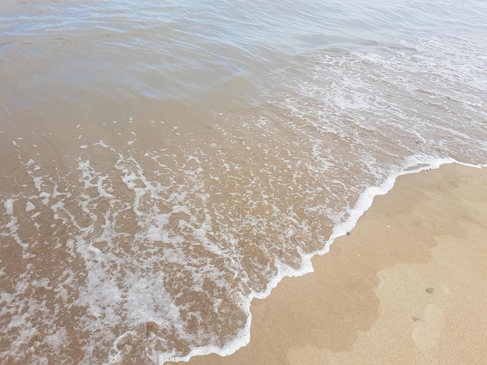Ffrith Beach Glamping With Hot Tub Hotel เพรสตาติน ภายนอก รูปภาพ